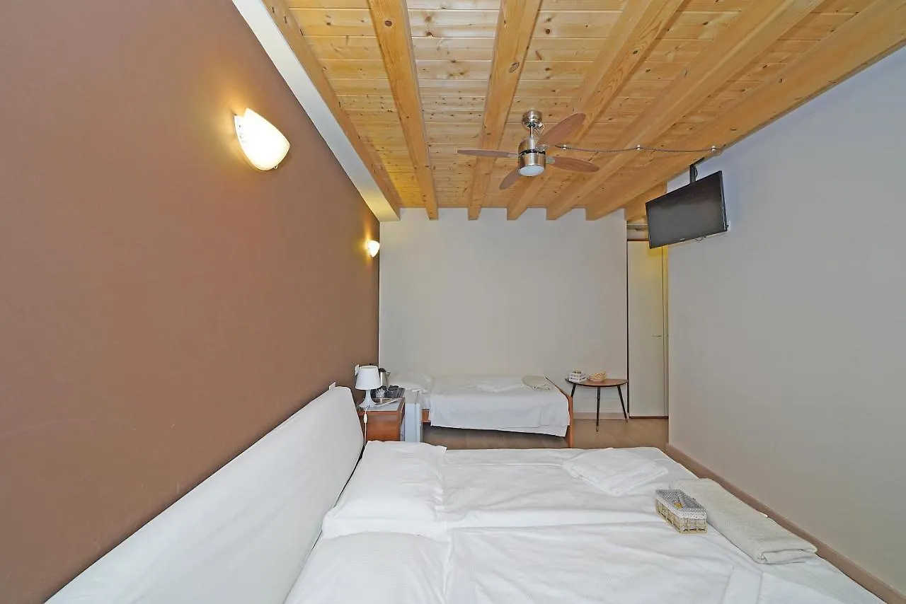 Nocleg ze śniadaniem B&B San Rocco Gargnano